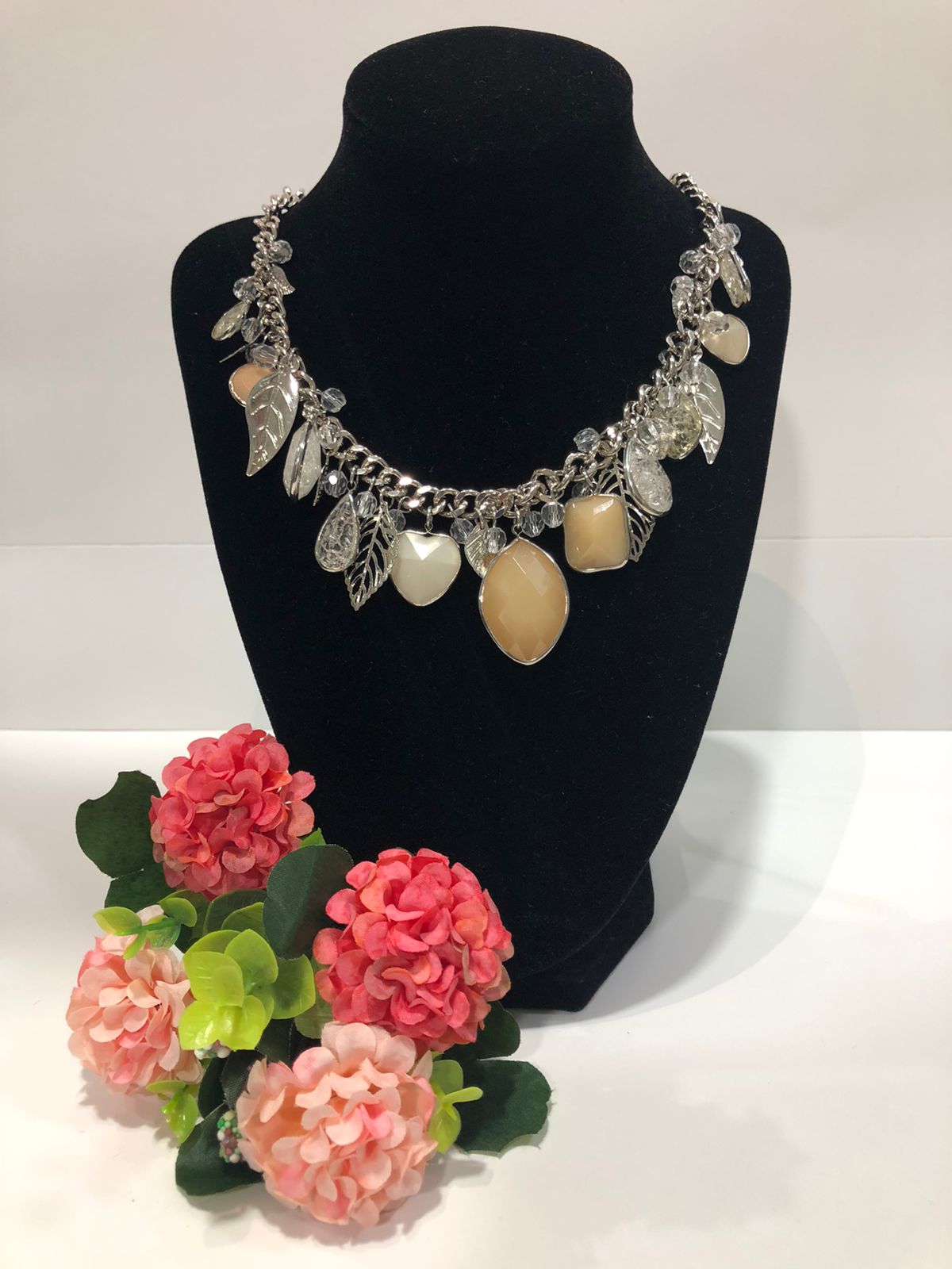 COLLAR DE DAMA