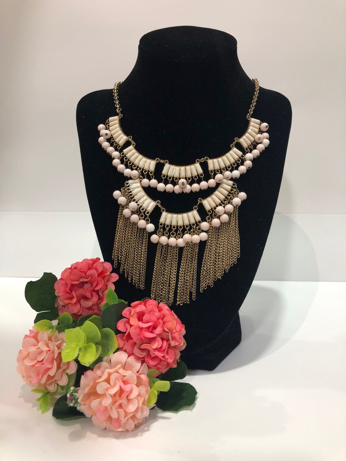 COLLAR DE DAMA