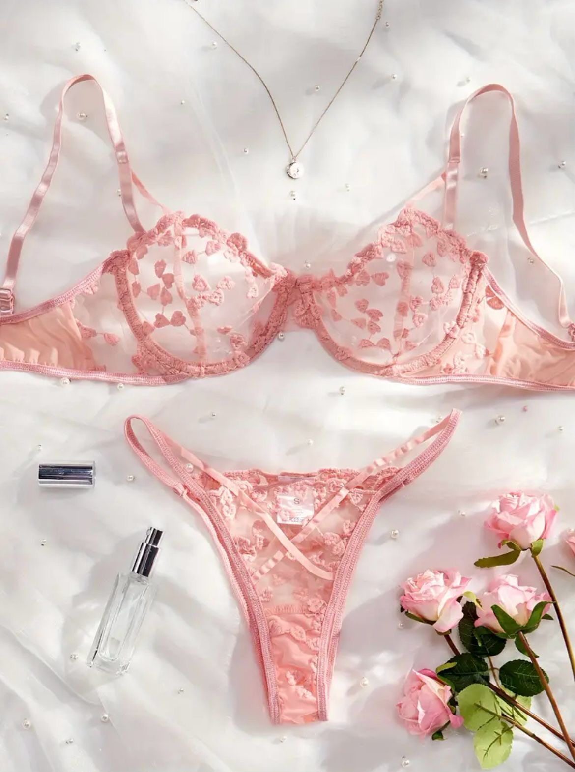 LINGERIE